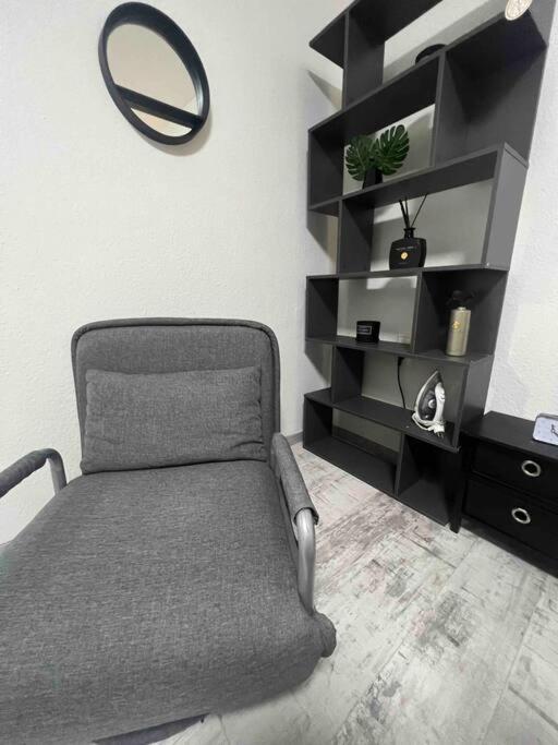 Modernes Apartment Mit 75Qm Mit Balkon & Aussicht อาเคิน ภายนอก รูปภาพ